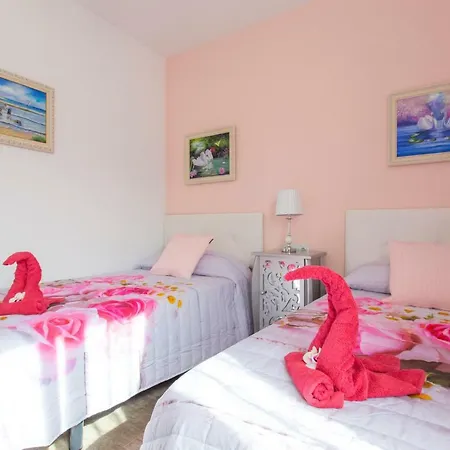 Дом отдыха Bella Lucia 3. Piscina Climatizada, Wifi, Bbq. *