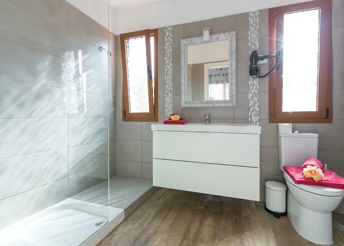 Semesterbostad Bella Lucia 3. Piscina Climatizada, Wifi, Bbq. Corralejo