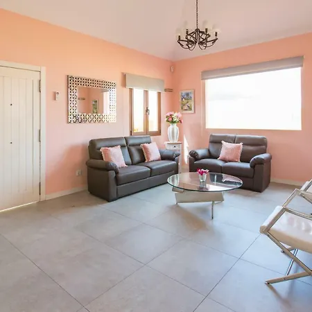 Bella Lucia 3. Piscina Climatizada, Wifi, Bbq. Corralejo